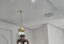 Reisi i Bashkësisë Islame në Mal të Zi mban hutben dhe udhëheq namazin e xhumasë në Ulqin