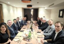 Reis Fejzić prisustvovao iftaru na poziv predsjednika DPS-a