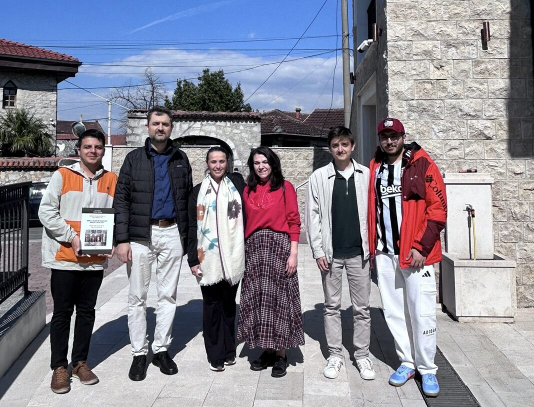 cfc1b91f-4b62-4d90-be76-c91b45eb1216