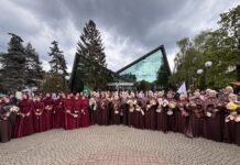 Rožaje: Defile i svečana akademija u čast maturanata Medrese “Mehmed Fatih”
