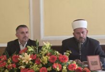 Reis Fejzić na tribini o očuvanju identiteta Bošnjaka izvan domovine